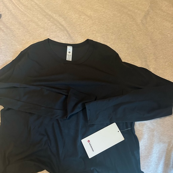 Lululemon black long sleeve - Picture 2 of 3